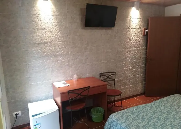 Bed and Breakfast La Pretera 3*